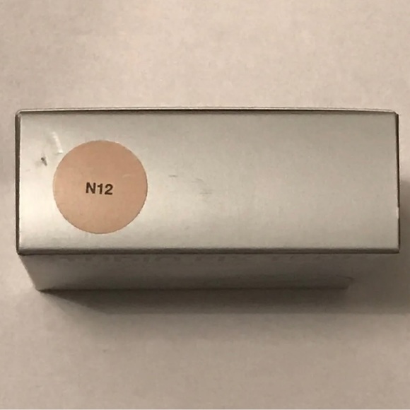 MAC STUDIO FIX TECH CREAM TO POWDER FOUNDATION - N12 - Picture 7 of 10